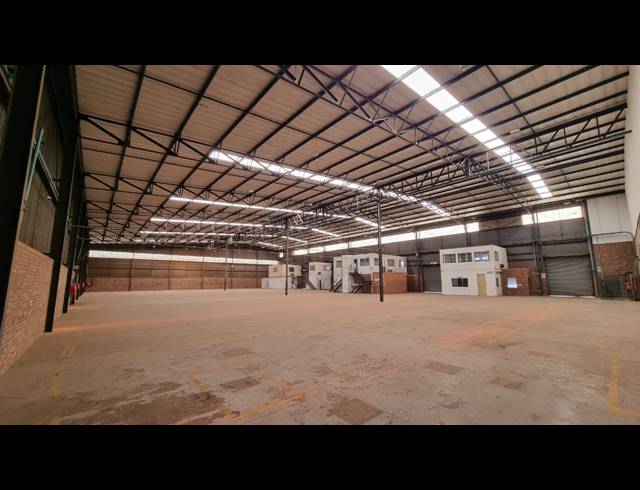 6,561M² WAREHOUSE TO LET IN HUGHES